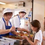 COMEDOR ESCOLAR requiere personal para apoyo en diversas actividades